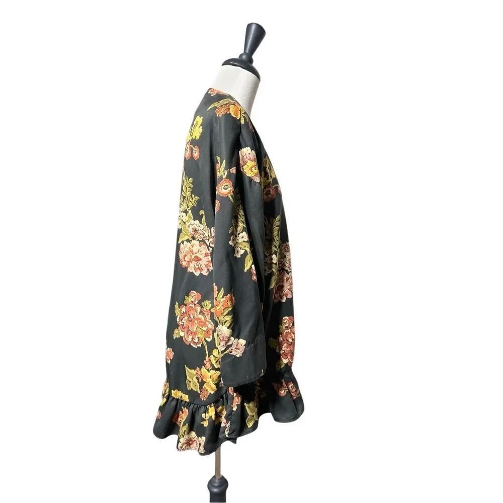 ZARA Basic Long Sleeve Kimono Sleeve Floral Shrug Tunic Size XS / S - Picture 3 of 5